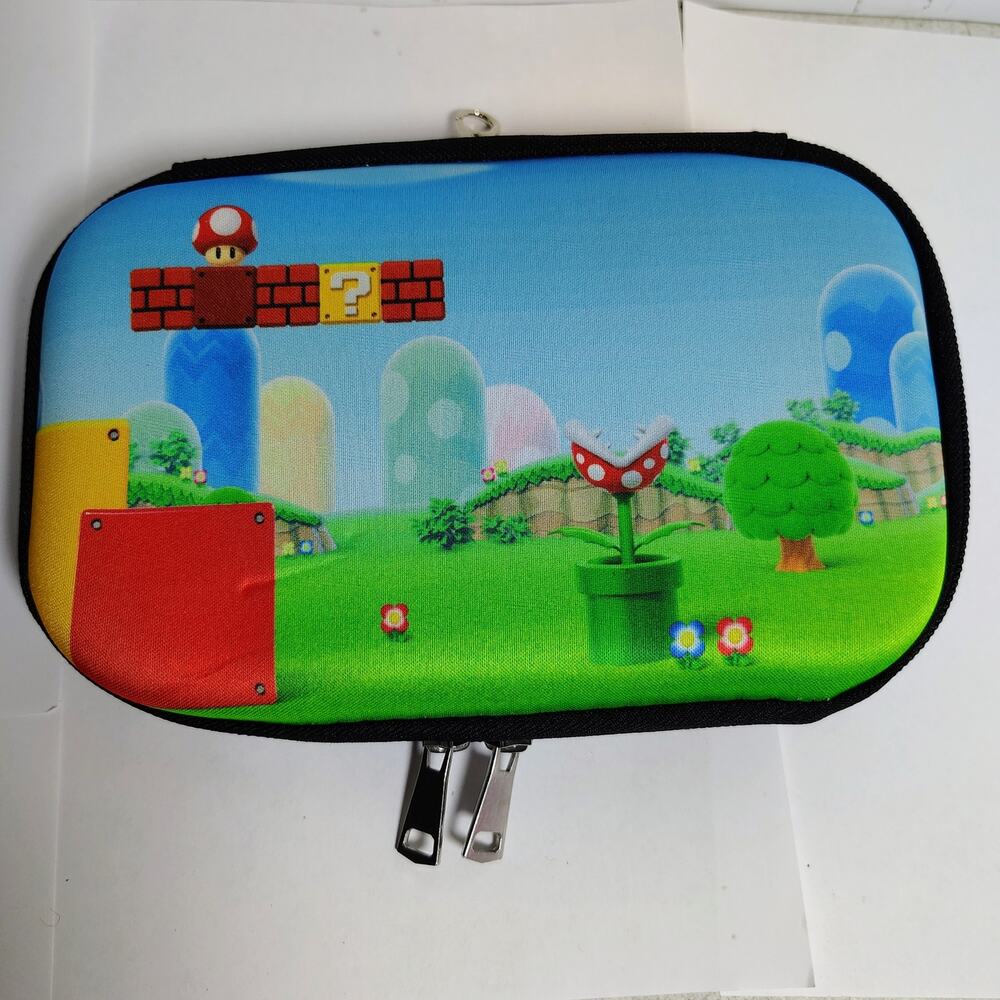 Super Mario Nintendo Travel Carrying Case Pouch Zip Case Clip NWOT